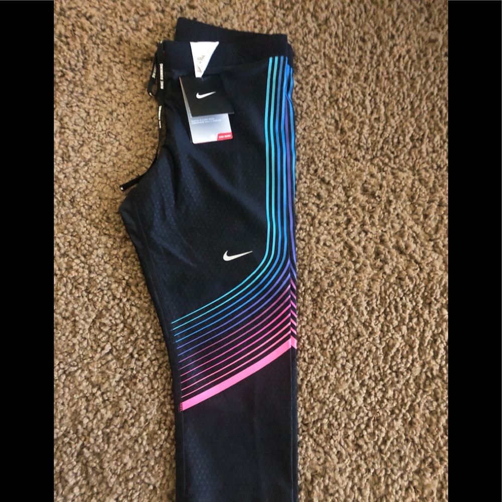 NEW Women Nike Power Speed Crop